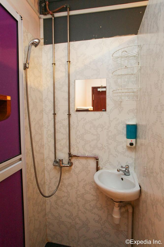 Cube Boutique Capsule At Chinatown Capsulehotel Singapore